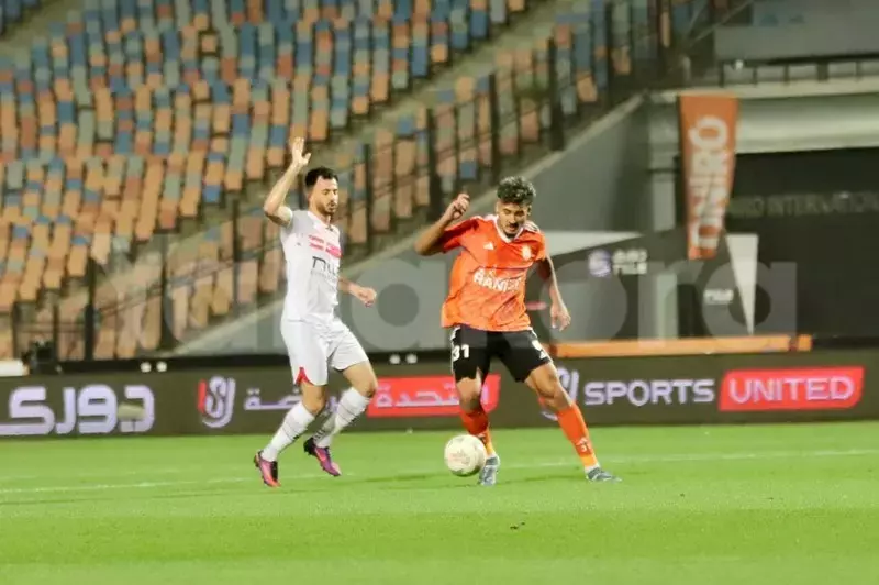 المنافسة تشتعل: الزمالك يتصدر والدوري المصري يتقلب